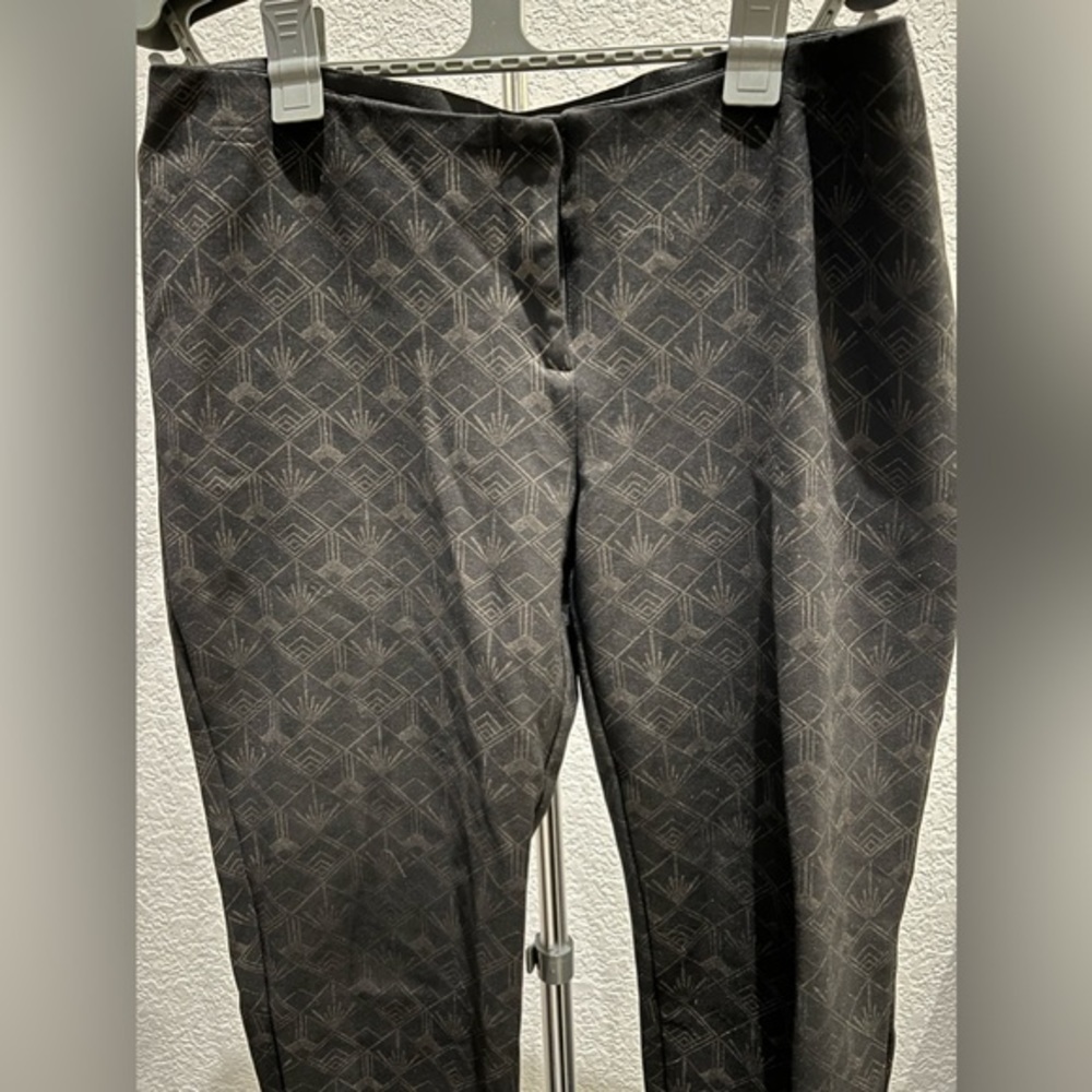 Alfani black pants with gold pattern designs; size 8